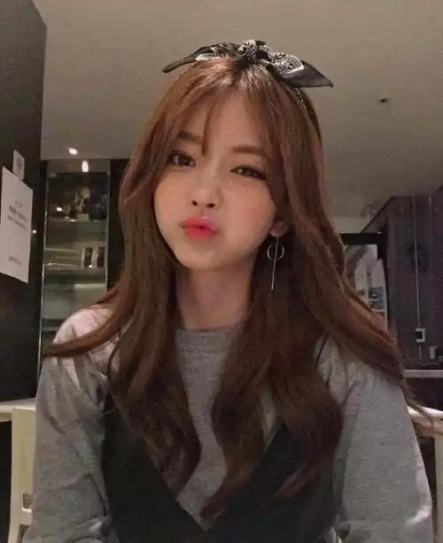 女生明明喜欢你,却总是嘴硬这3大破绽让她原形毕露