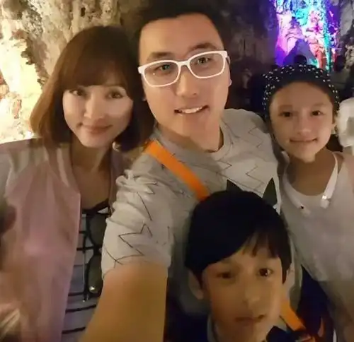2度豪门梦碎,带一子一女改嫁韩国人,女星婚后移居国外生活幸福