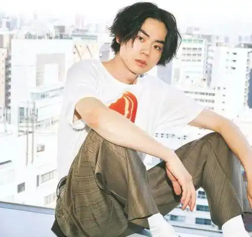 山崎贤人在这部剧里到底亲了多少次