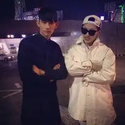 帅到没朋友的男生头像我明明是个可怜人