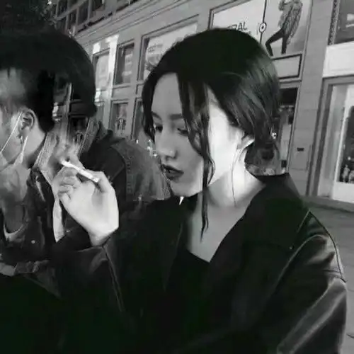 有没有那种酷酷的微信头像啊