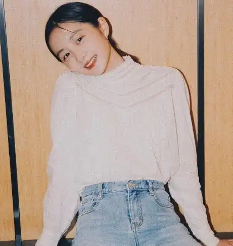 杨幂我女儿美,孙莉我女儿更美,邱淑贞麻烦都让让