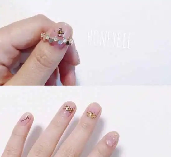 简约款少女美甲图片清新好看又显手美
