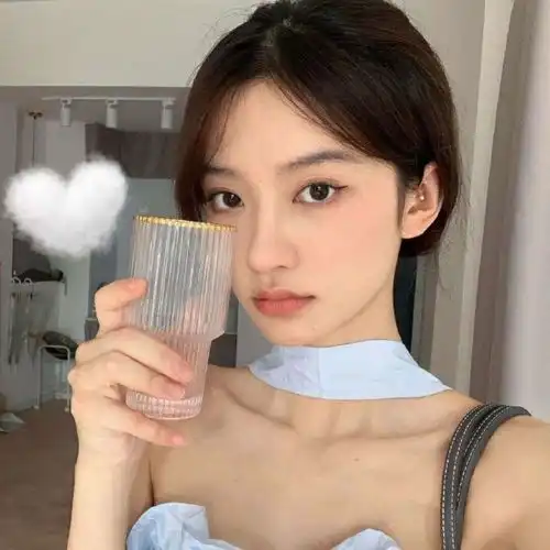 可以分享一句你很喜欢的文案吗