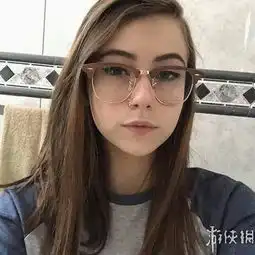 巴西网红美少女胸大的泳装包不住成熟翘臀好身材