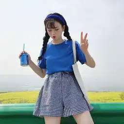 30款洋气短裤套装,时髦学生党