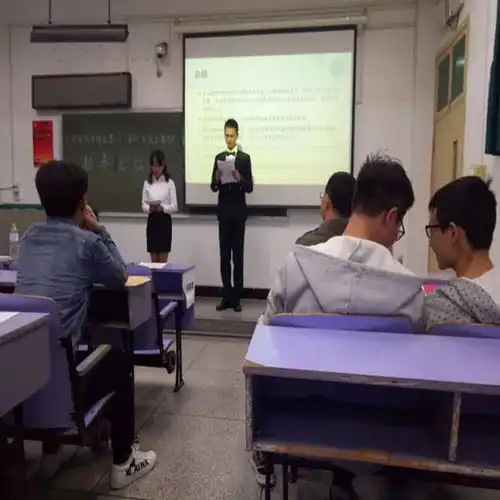 工程学院本科生第二十八届科技论文报告会圆满落幕