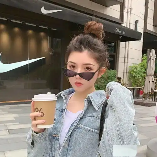 闺蜜头像走进人海,一定要拉紧姐妹的手