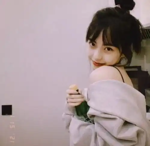 ins小众耐看的女生头像