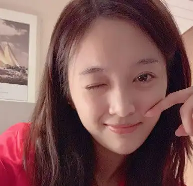 吴宣仪的瘦脸秘诀,坦言只要2招就够了,网友脸大的女生赶紧学