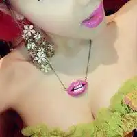 扮萌的女生头像