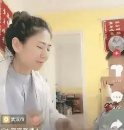 暖哭90后女老师教天线宝宝发音,网友天使在人间