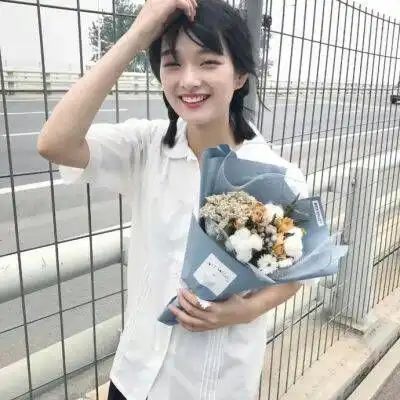 朋友圈十八岁照片好看的照片好看的十八岁照片女生图片