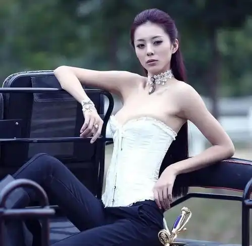 曾经的中国第一黄金比例,为特殊男友拒嫁富豪,如今皮肤老化