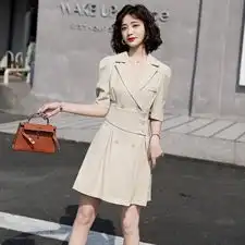 短袖连衣裙女夏季2021新款泡泡袖a字高腰西装裙气质减龄职业裙子