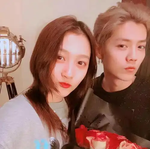 曝鹿晗关晓彤已领证,或在春节官宣好消息,女方父亲要求25岁结婚