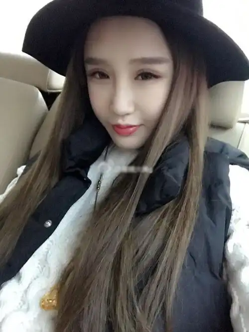 17岁网红美女生宝宝了网友们三观已毁
