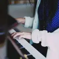钢琴女生头像唯美有气质简短微信头像图片大全