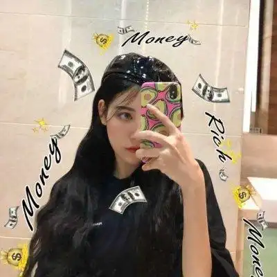 异性相处时,男人有这三种小动作,其实就是对你动了真情