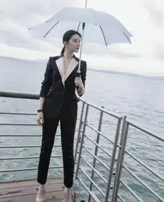 论气质,刘亦菲,杨幂,迪丽热巴,佟丽娅,谁最适合西装杀分则
