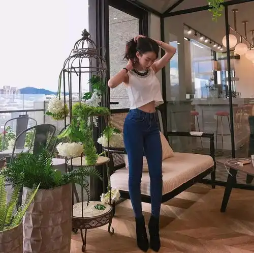 传说周董的助理,外表不输angelababy,今天就让我们一探究竟