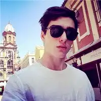 欧美帅气男头像小鲜肉相逢太短不等茶水凉