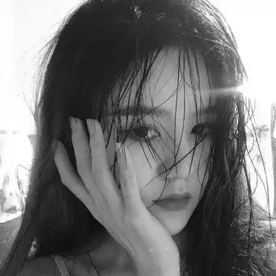 黑白头像女唯美高清图片