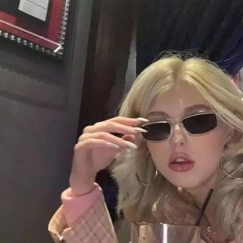 超级爱的微信头像特绝