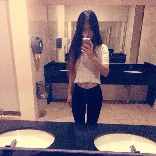 厦门大学美女博士,有颜有胸有腰还有才华