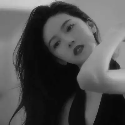 女生头像黑白图片2023最火爆