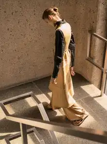 瓦列里考夫曼vogue时尚俄罗斯纯粹的中性女人味