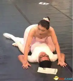 美女内涵囧图集欣赏论美女胸大到底是福还是祸
