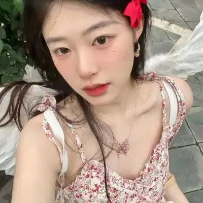 花不是为花店而开,人有各自的女生头像我要个性网