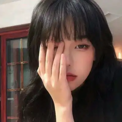 qq女生头像高冷御姐范可以为爱勇敢但不能为爱糊涂