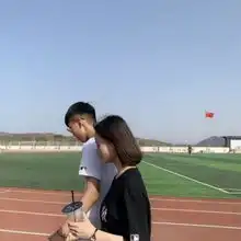 最新推荐超火的情侣头像清瘦的不止是你,还有时光