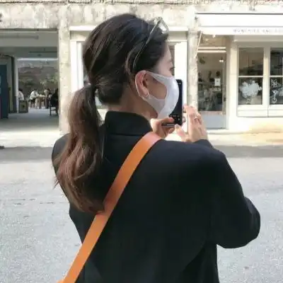 秋季很有氛围感的女生微信头像把今天过好不让遗憾来打扰