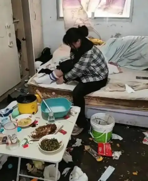 陕西男子娶三婚女,妻子不生孩子不做家务不工作,每月挥霍7000元
