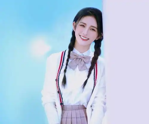 蔡卓宜的颜值有多真实看到童年照后,不愧是纯天然的大美女