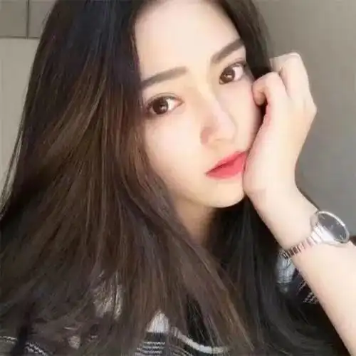 免费高清女生头像可爱真人qq微信女头,我以夏天的名义穿上短裙也替月亮夺走你的心事