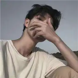 爱情里受伤的男生图片