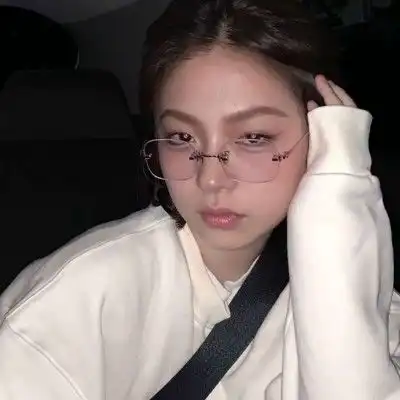 ins高级女生头像