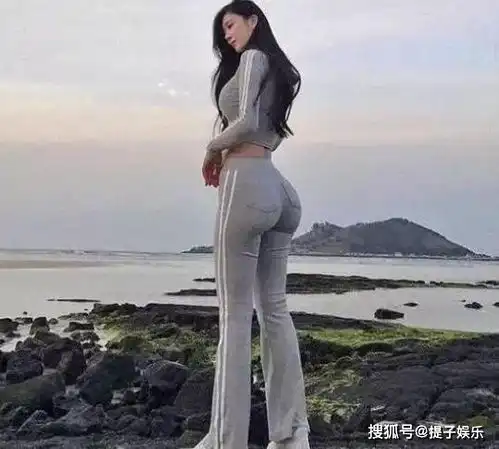 身高174火辣美女,坚持健身,沙漏型身材令人羡慕