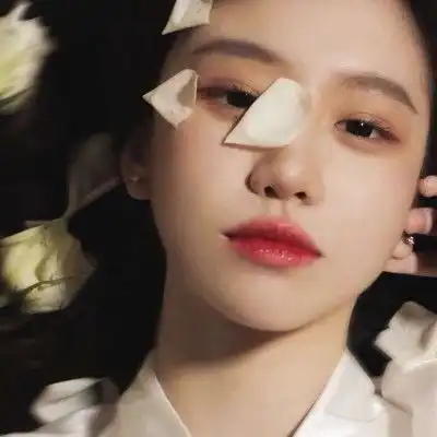 12句qq空间很火的句子,句句写到心坎上,适合分手后发