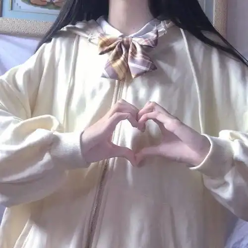 部位女生头像,后来不懂爱的人慢慢懂了,懂爱的人却不敢再爱了