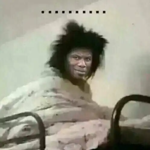 王凯发博晒独特发型网友发出这张图片粉丝直呼哥,拉黑他