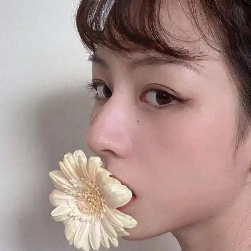 头像丨其实我动心了但赶路要紧我没有说