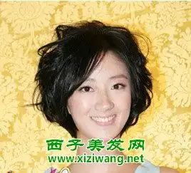 韩国短发气质美女生活照