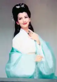 80年代古典美人今昔对比林青霞更豪气许仙女人味浓