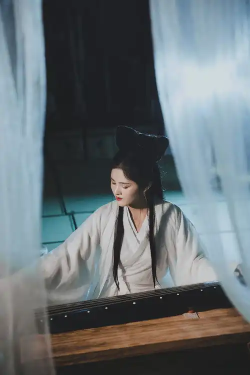 惊艳大理这个女孩拍古风照神还原聂小倩,网友这确定不是小倩本人