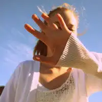 美好的时光qq唯美情侣头像一对笑着对生活坚信它爱我